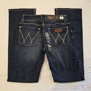NWT Wrangler Retro Mae Mid-Rise Jeans 30/9x34